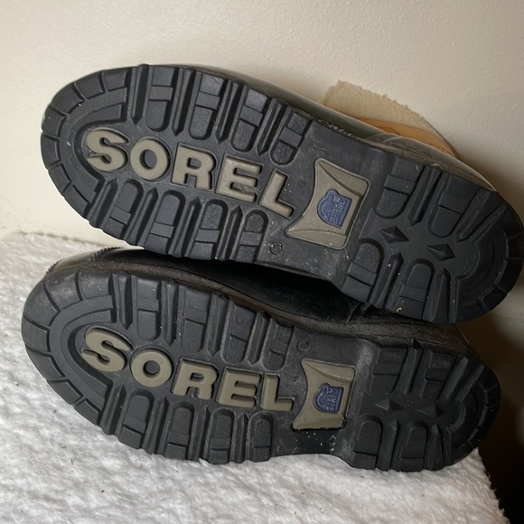 SOREL Caribou Snow Boots Size 8 - Picture 10 of 13